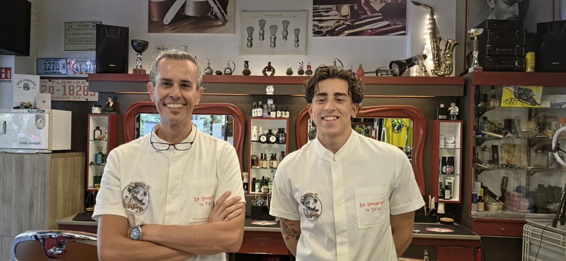 Roberto e Diego insieme in negozio