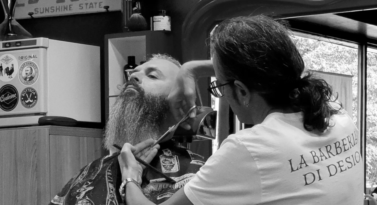 Rifinitura barba, bianco e nero